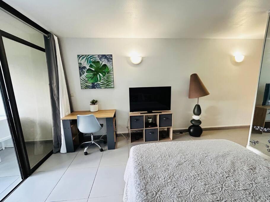 Studio Cosy Plage Et Piscine A Bas Du Fort Ле Госие Екстериор снимка